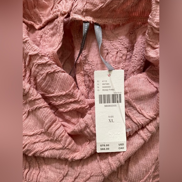 By Anthropologie Textured Funnel-Neck Top XL rose color new with tag - Picture 4 of 6